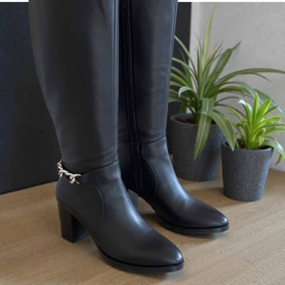 Bleecker & bond Claudia black leather 7.5 boots​​​​​​​​​